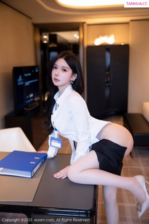   [XiuRen]高清写真图 2023.02.10 No.6247 林珊珊 短裙美腿第26张图片
